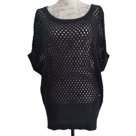 G by Guess | Black Open Crochet Knit  Drop  Shoulder Tunic Sweater Top - Picture 2 of 10